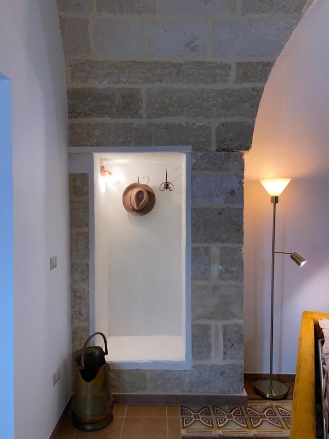 Dimora Flo Apartment บรินดิซิ ภายนอก รูปภาพ