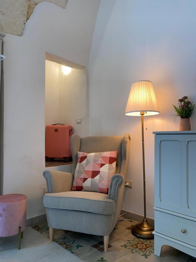 Dimora Flo Apartment บรินดิซิ ภายนอก รูปภาพ