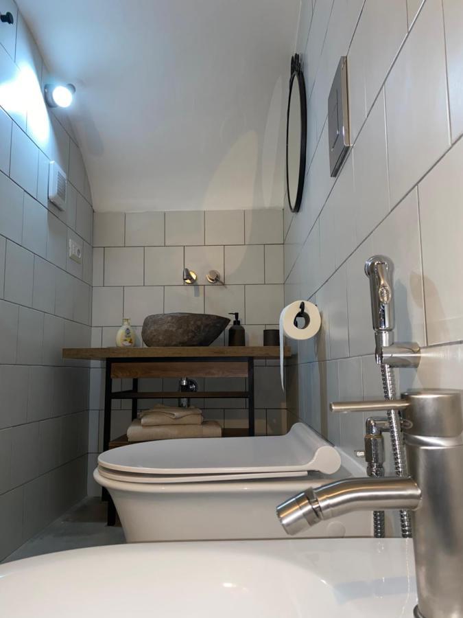 Dimora Flo Apartment บรินดิซิ ภายนอก รูปภาพ